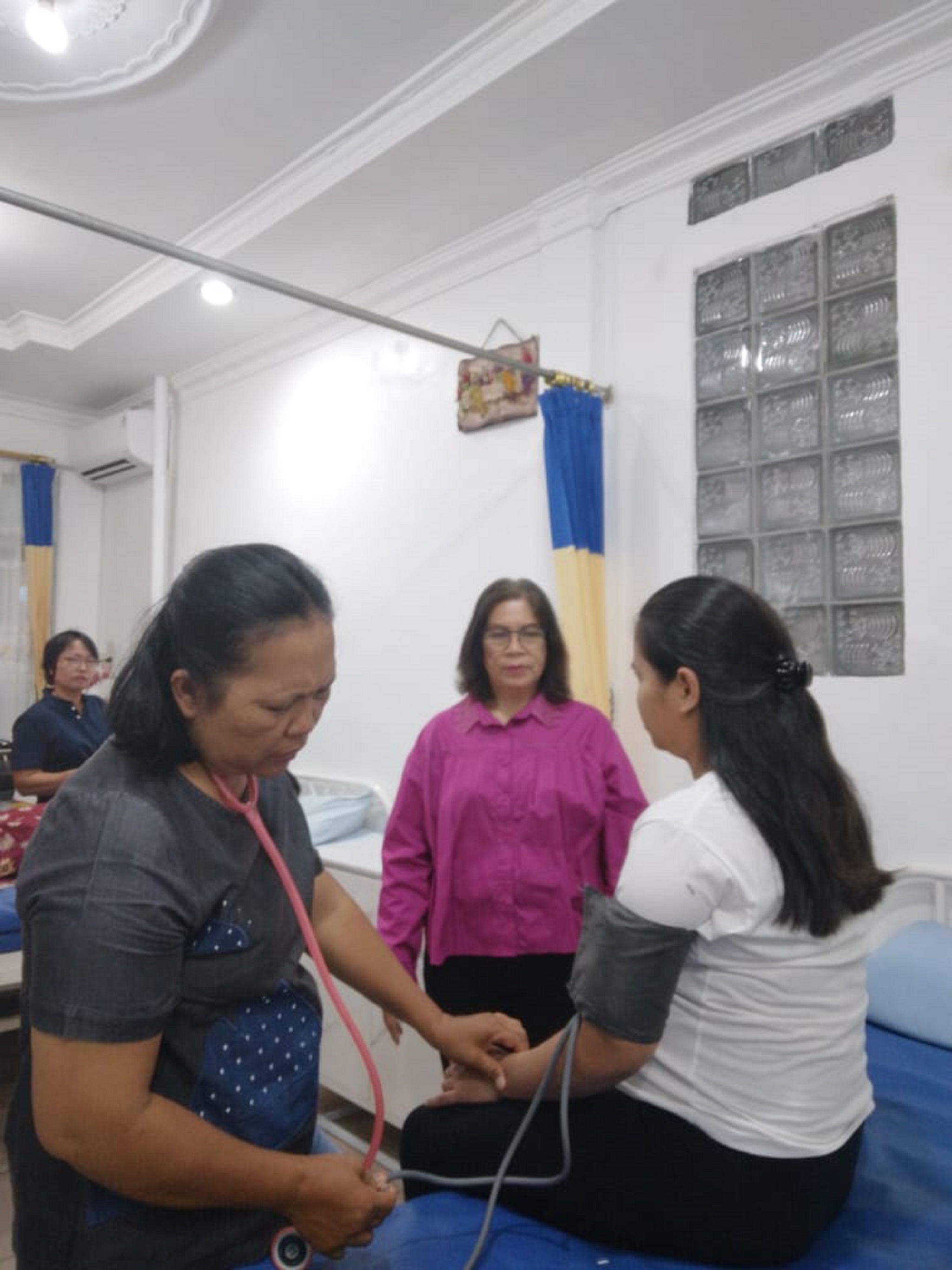 Pemeriksaan Kesehatan dalam Kelas Ibu Hamil